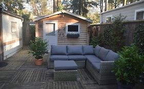 Te Huur: leuke 4-persoons Stacaravan op top locatie!